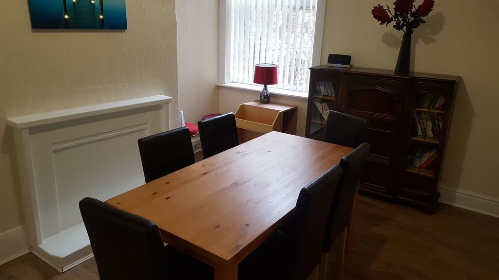 Blackpoolholidaylets Charles Street Villa Luaran gambar