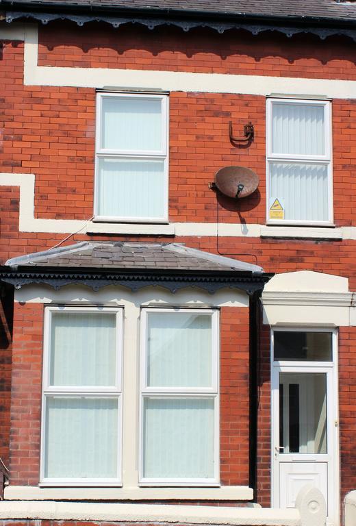 Blackpoolholidaylets Charles Street Villa Luaran gambar